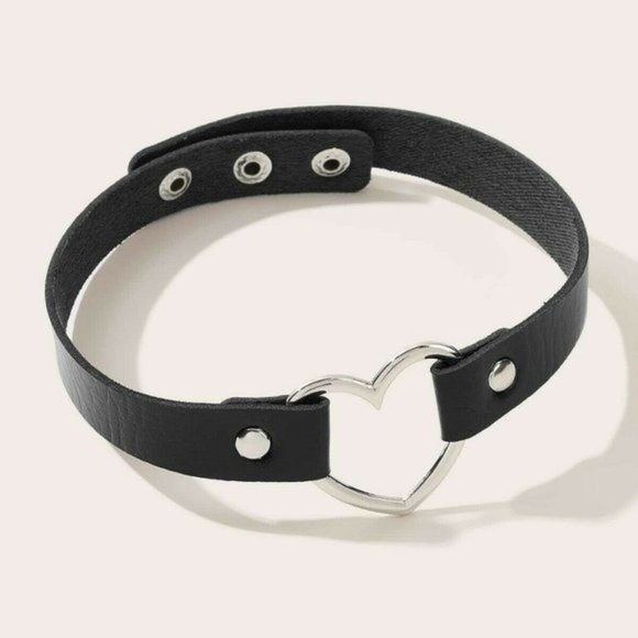 New Faux Leather Black Metal Heart Cyber Punk Goth - Picture 2 of 3